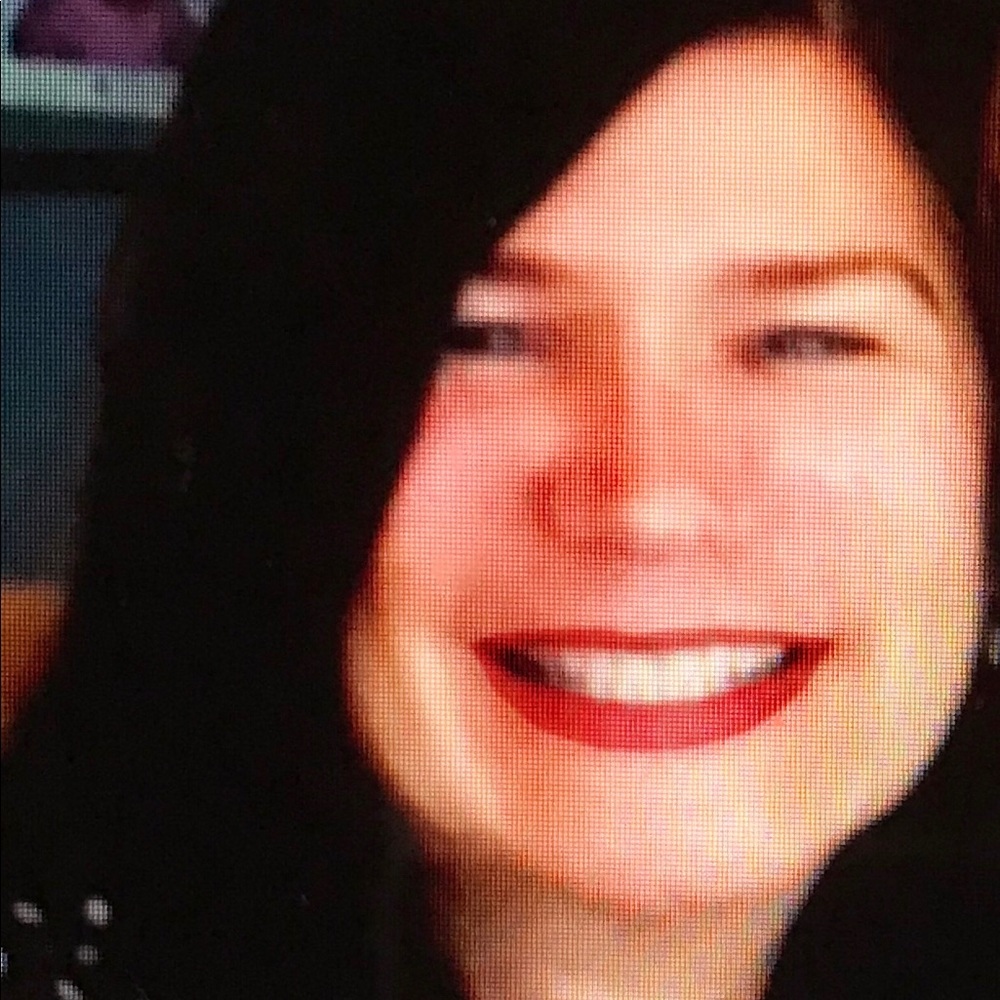 Meet your Posher, Miriam